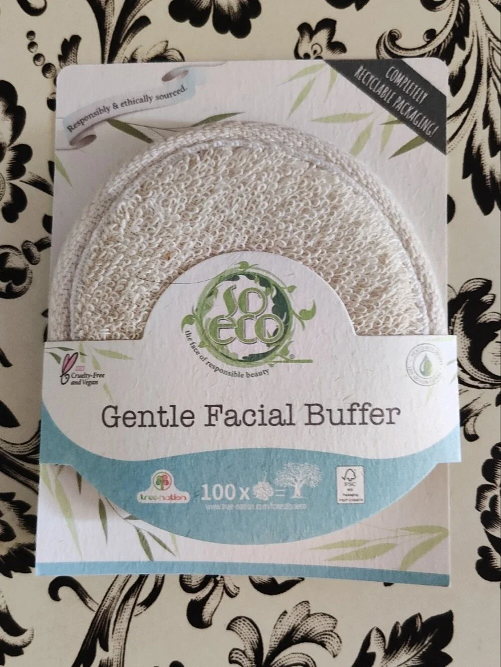 Eco-Friendly Gentle Facial Buffer - White